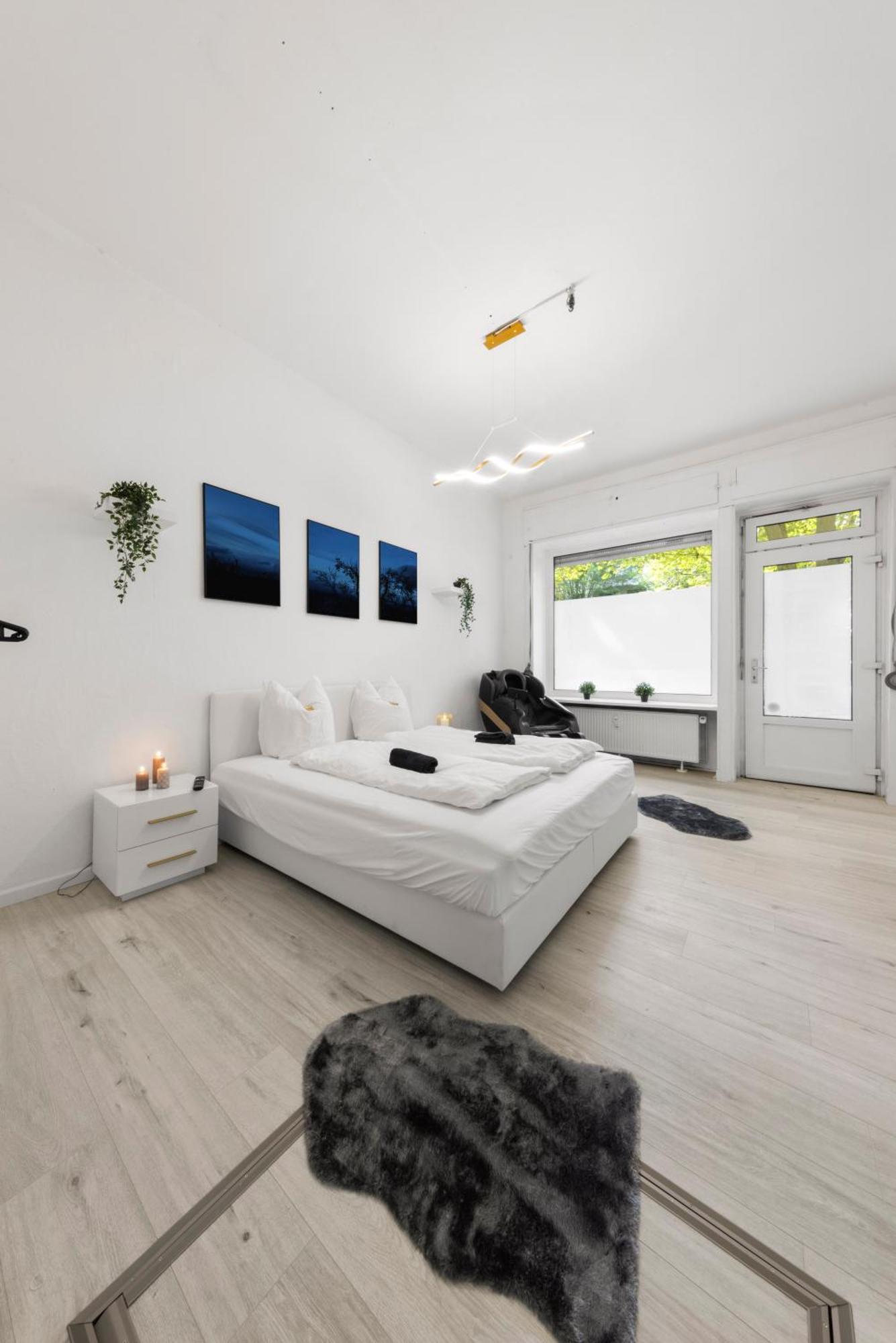 62Qm2, Massageseat, Billard-Table, King-Sized Bed Apartamento Berlim Exterior foto