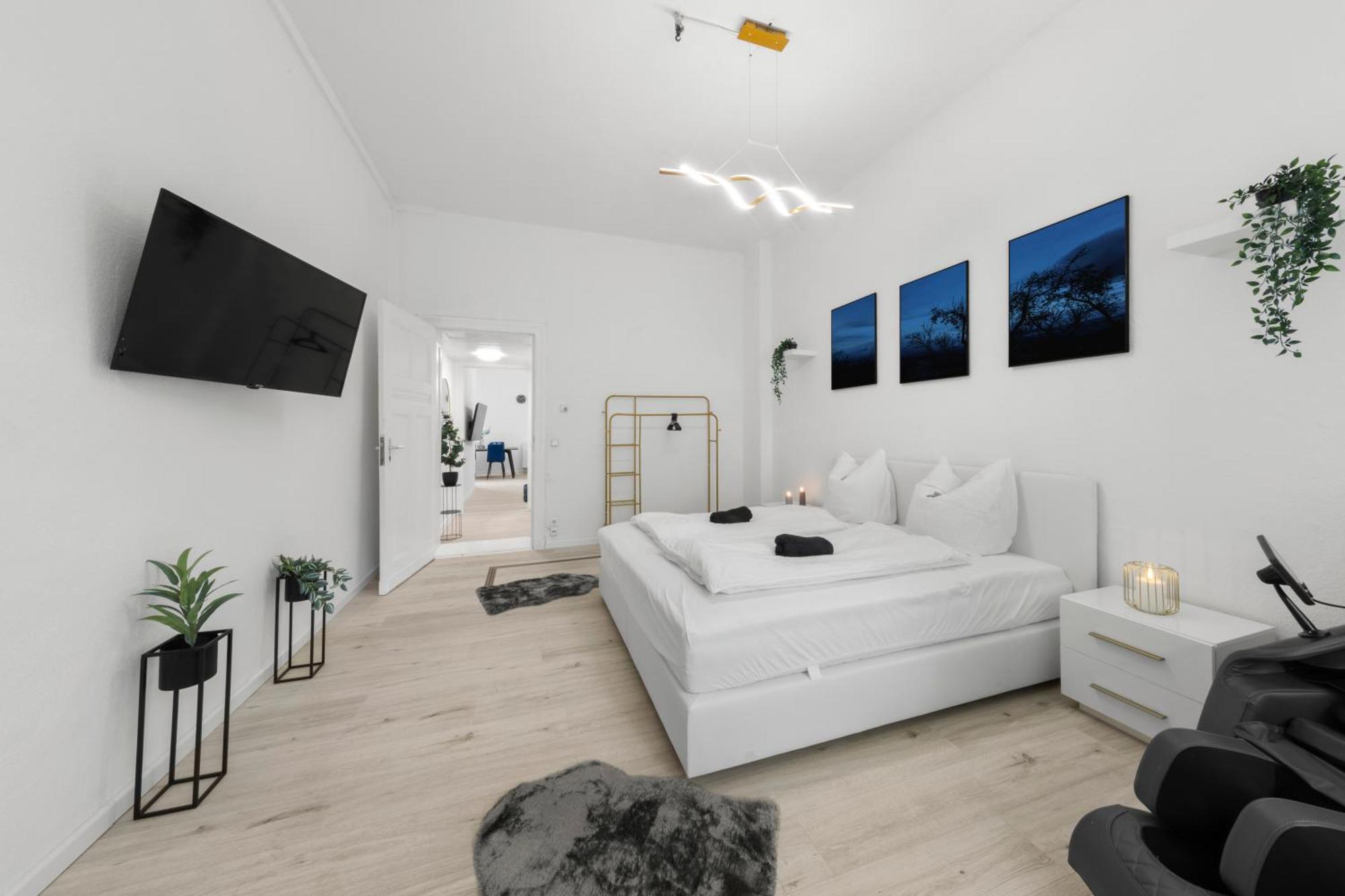 62Qm2, Massageseat, Billard-Table, King-Sized Bed Apartamento Berlim Exterior foto