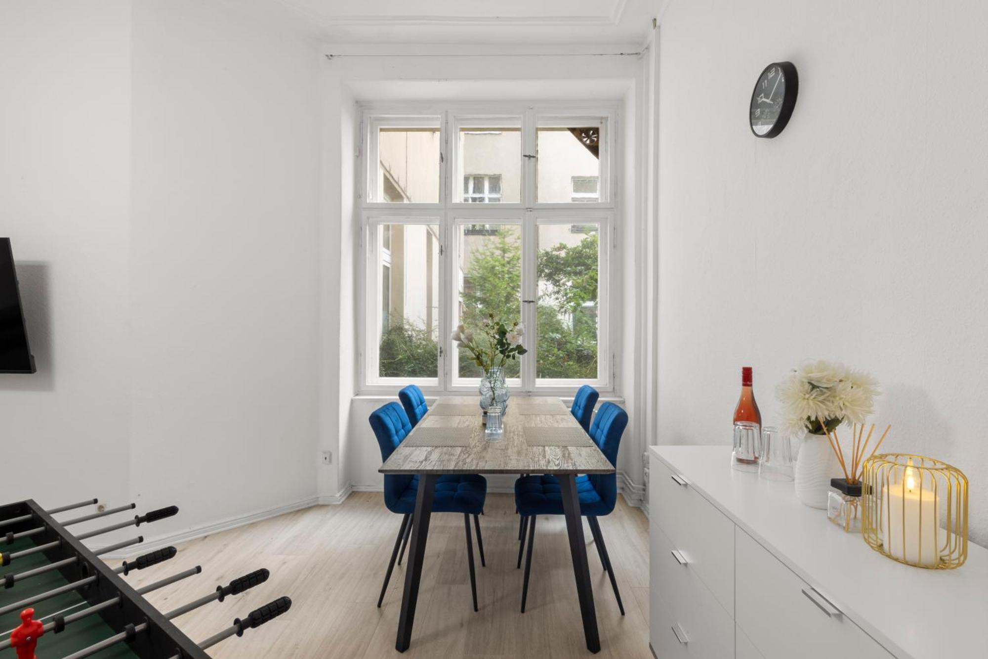 62Qm2, Massageseat, Billard-Table, King-Sized Bed Apartamento Berlim Exterior foto
